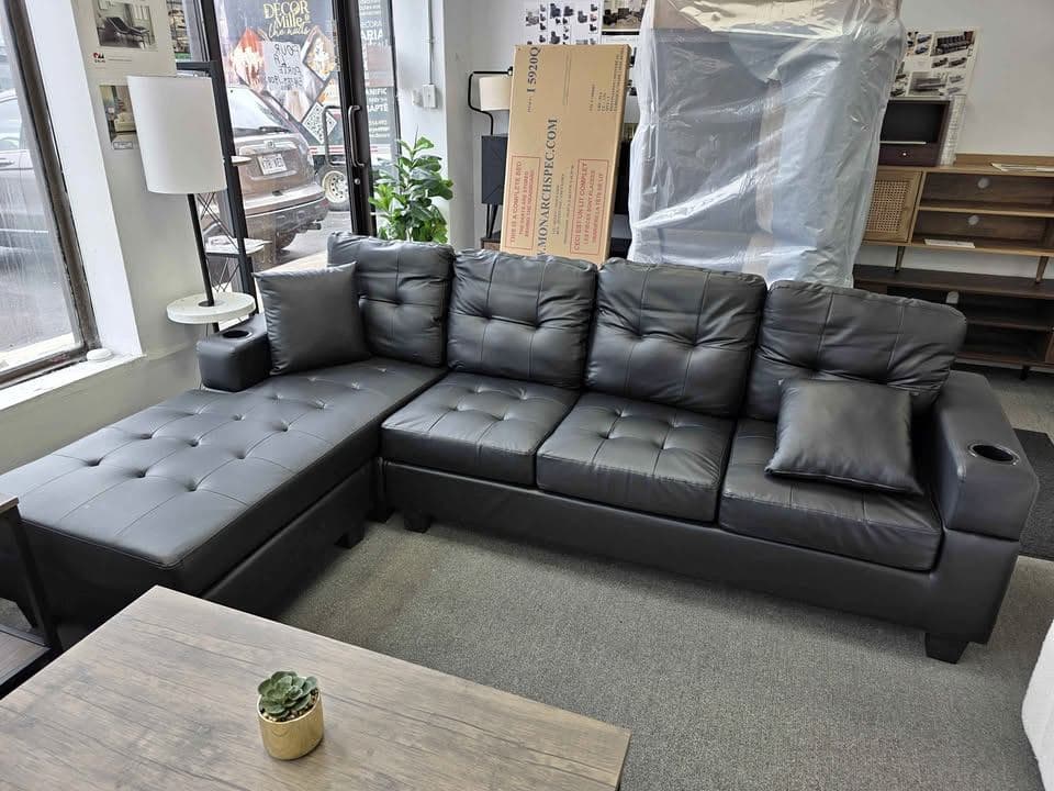 Black Leather Sectional Corner Sofa For Sale - Furniture in Toronto, Ontario - Buy and Sell on Fliku